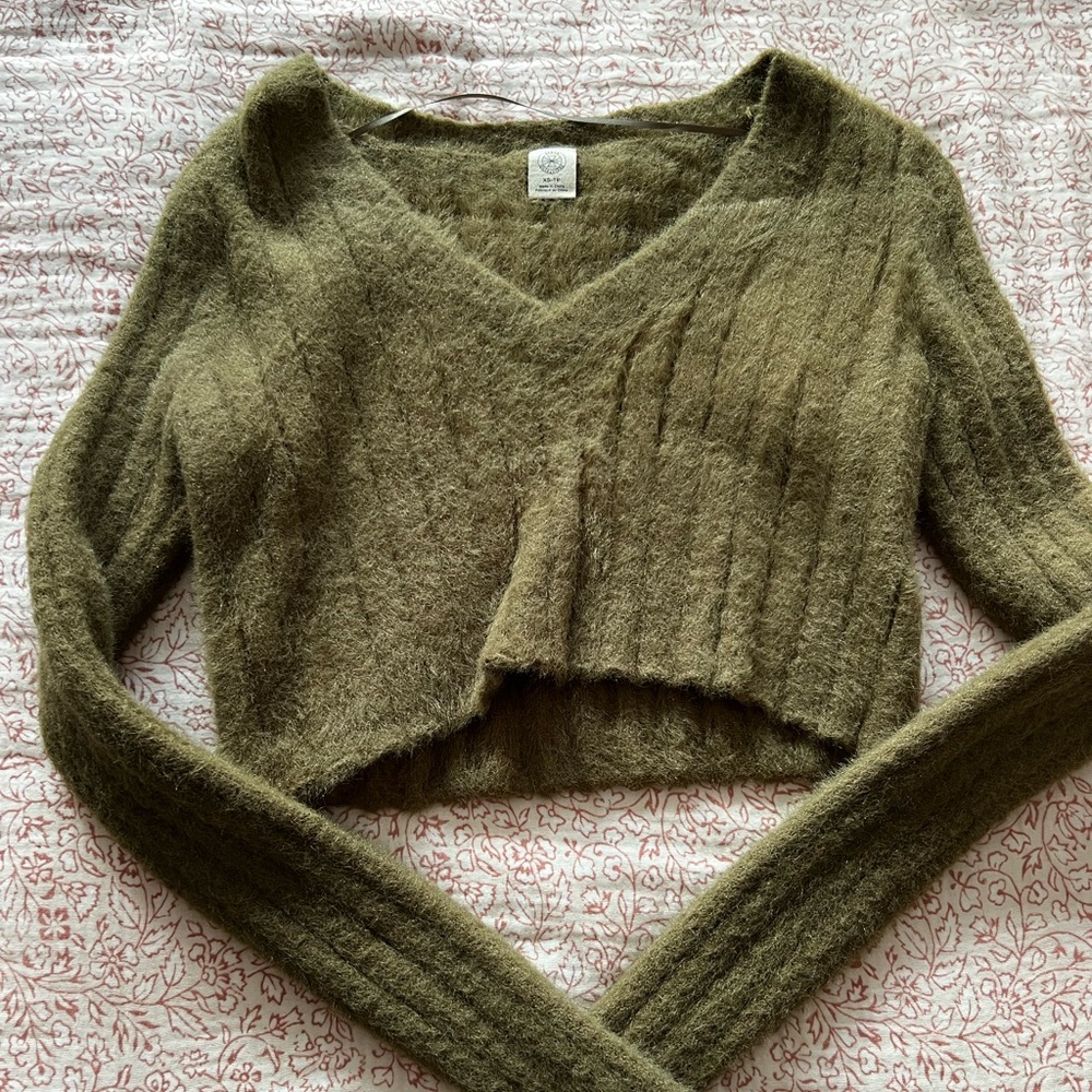 Urban outfitters sweater